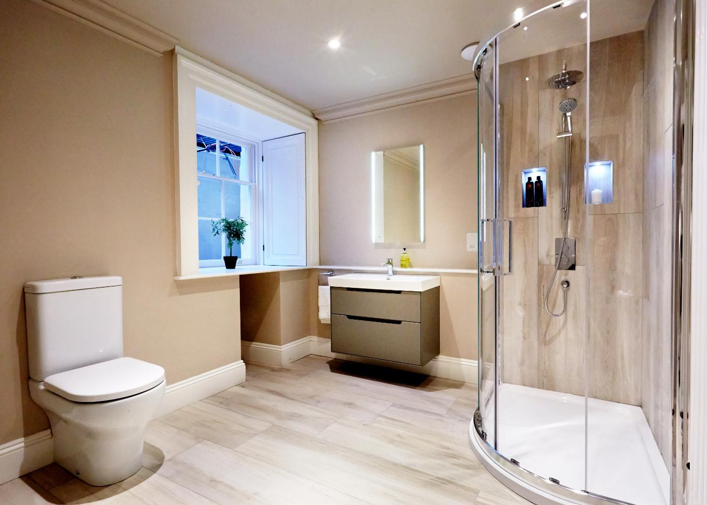 1000 TotalBathrooms 2017 01 | Total Bathrooms