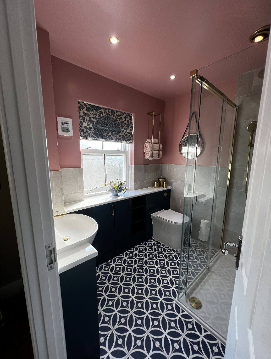 Easq4 | Total Bathrooms, Bath