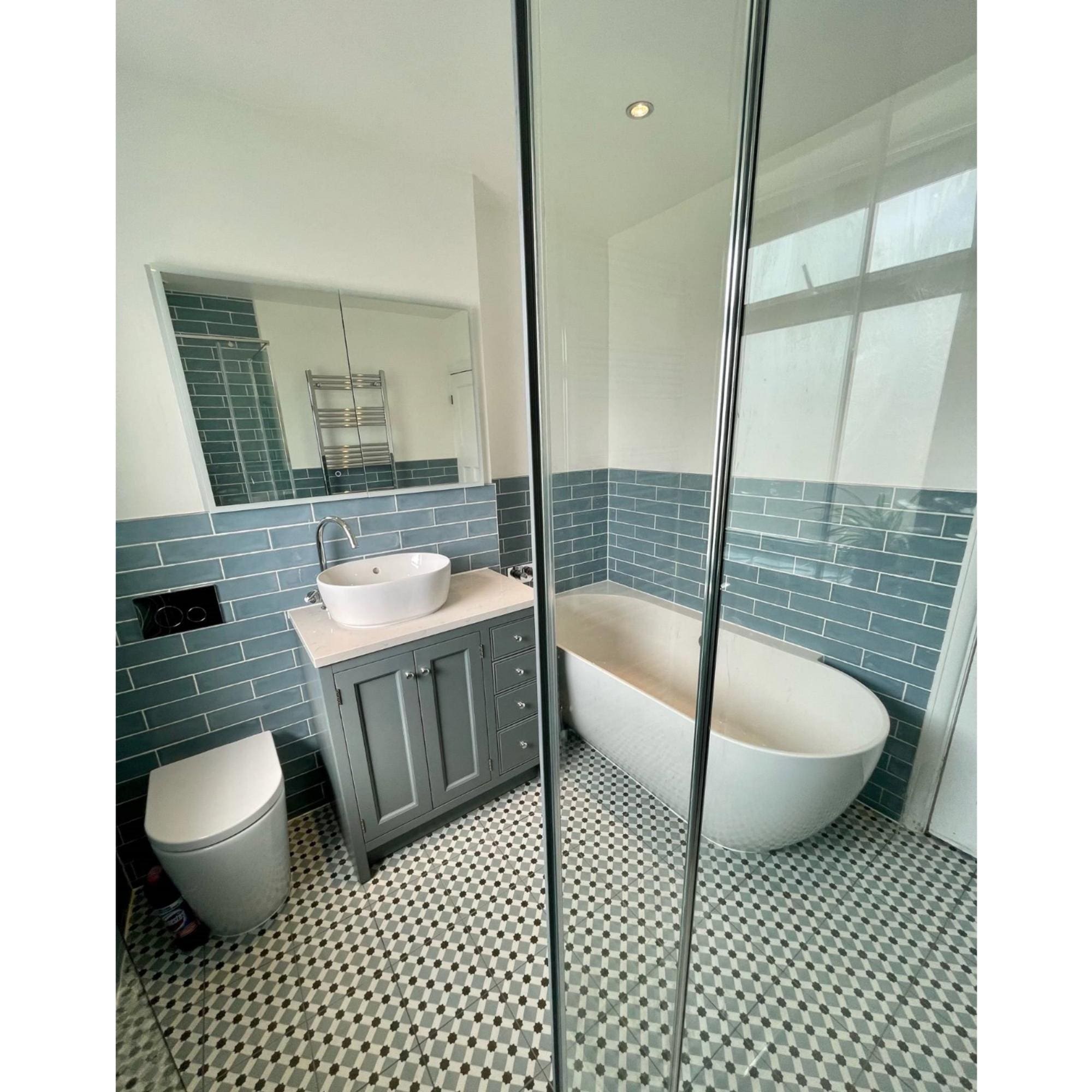 Nhbsq3 | Total Bathrooms, Bath