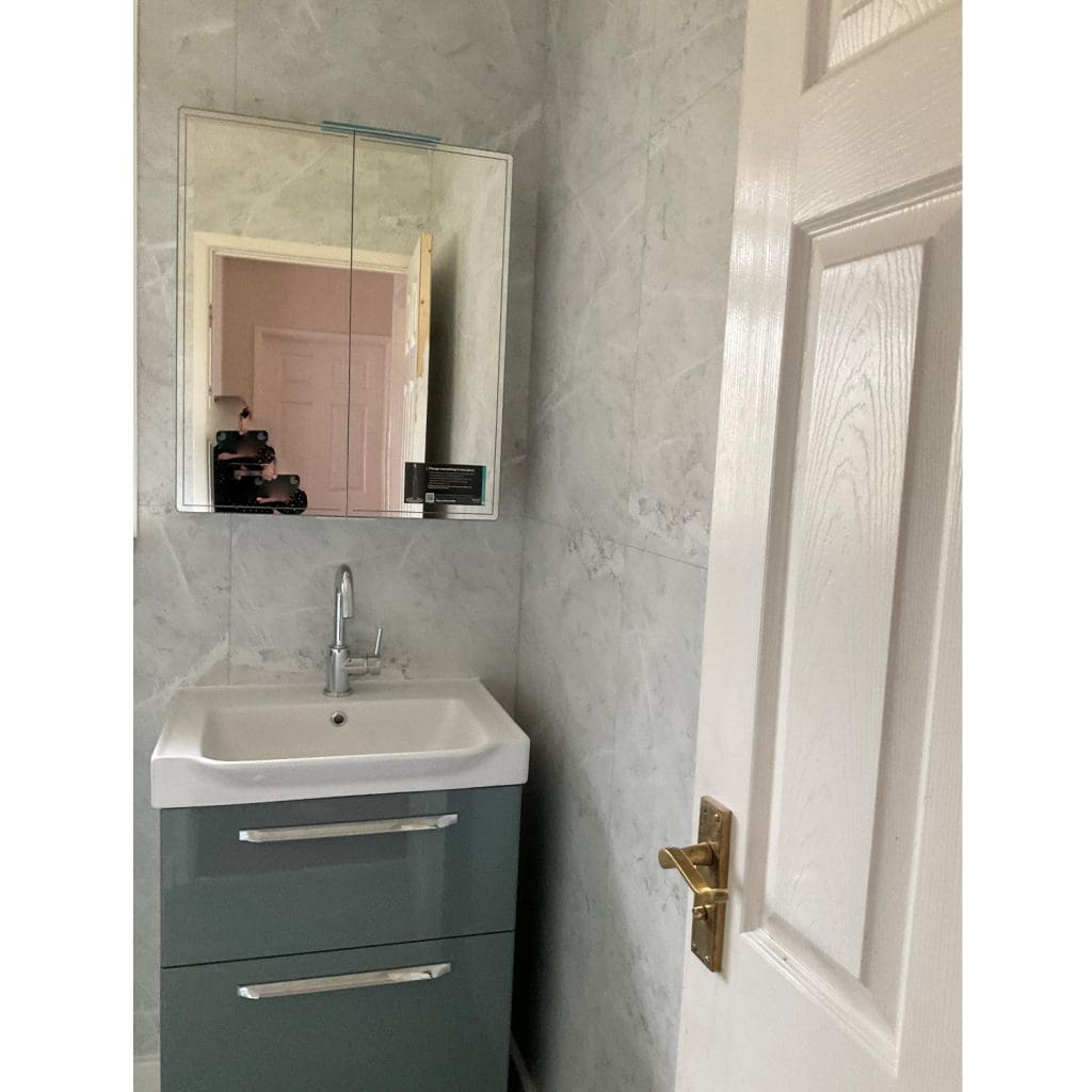 Rrsq5 | Total Bathrooms, Bath