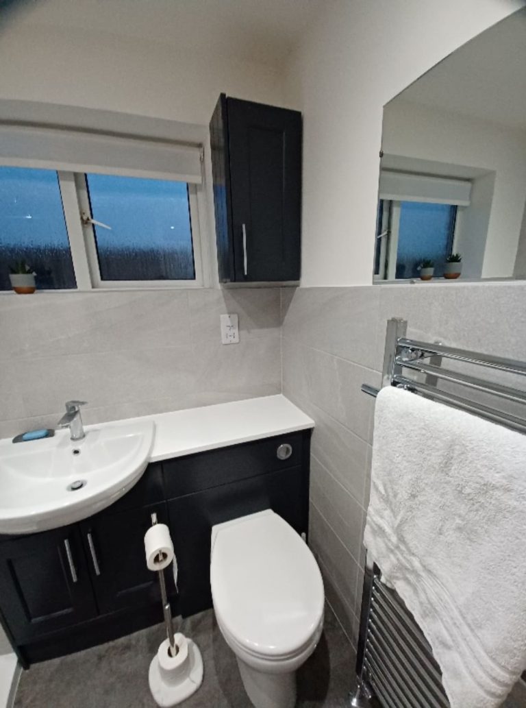 B2 Sq | Total Bathrooms, Bath