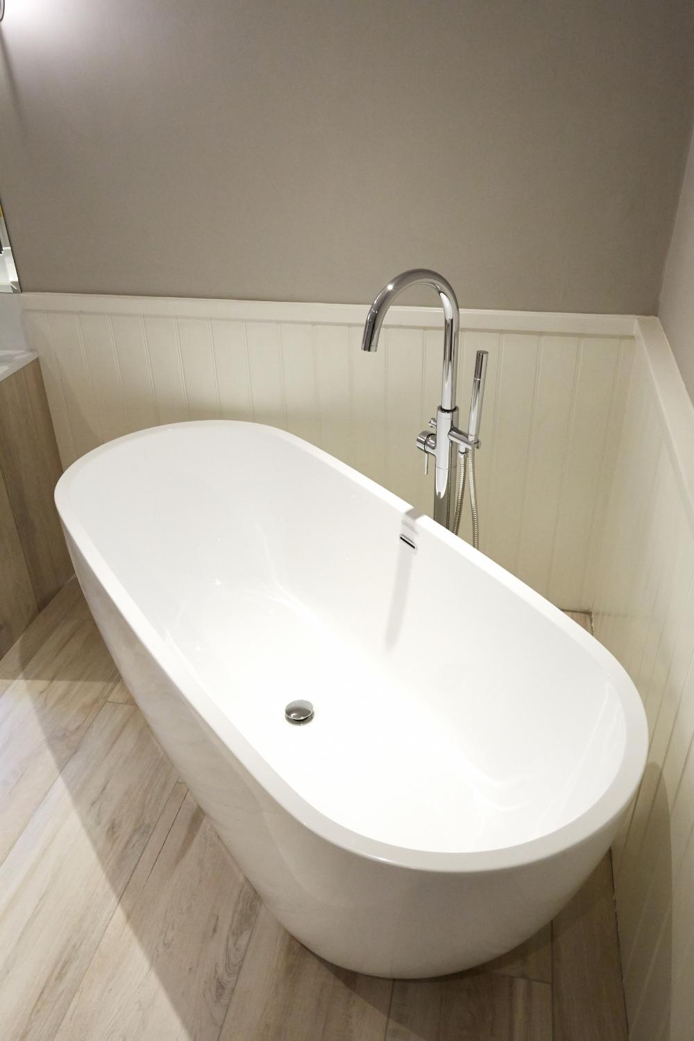 1630 Totalbathrooms 2017 01 | Total Bathrooms, Bath