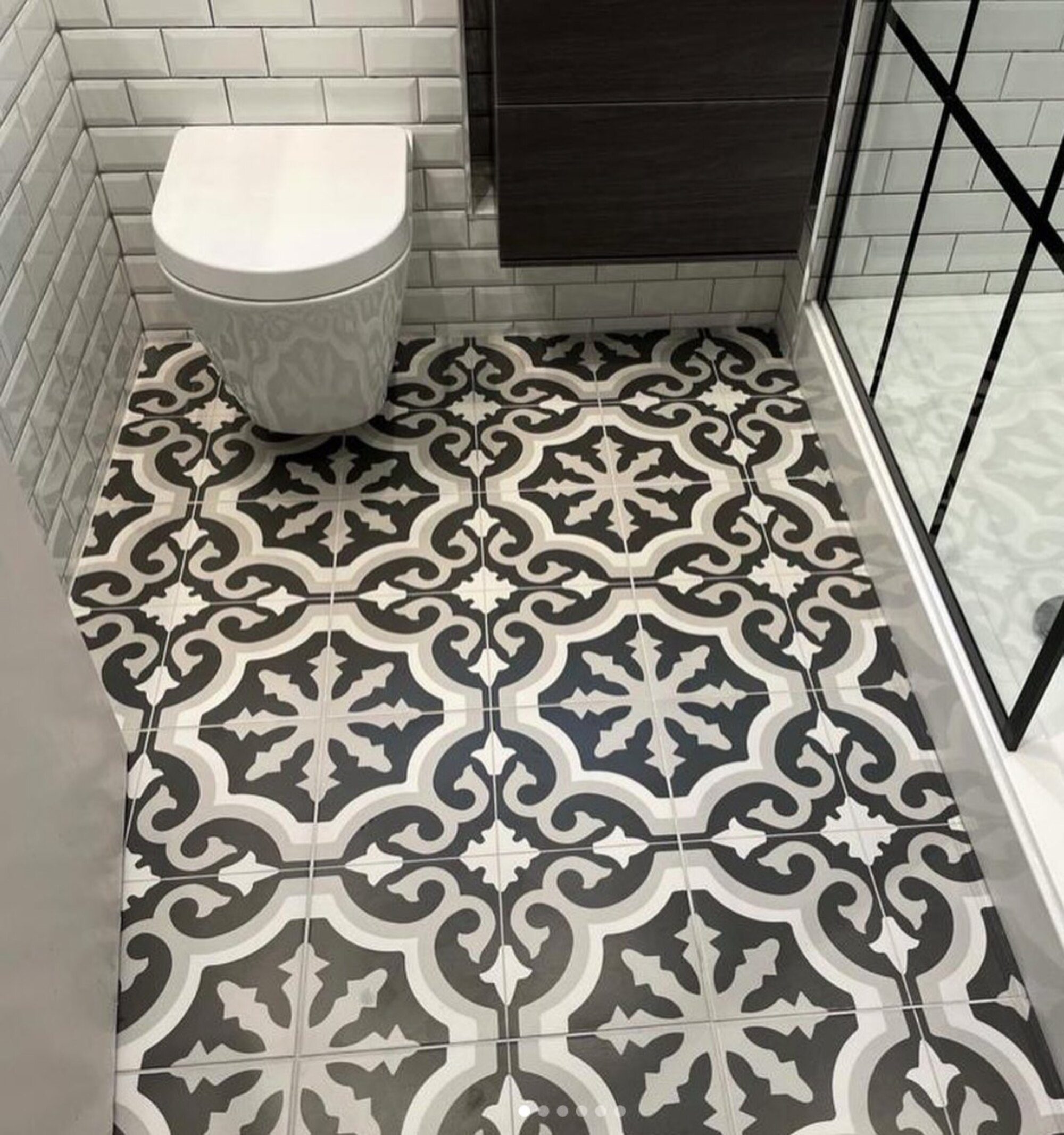 165294454 3811471102268102 5284427720965112321 N | Total Bathrooms, Bath