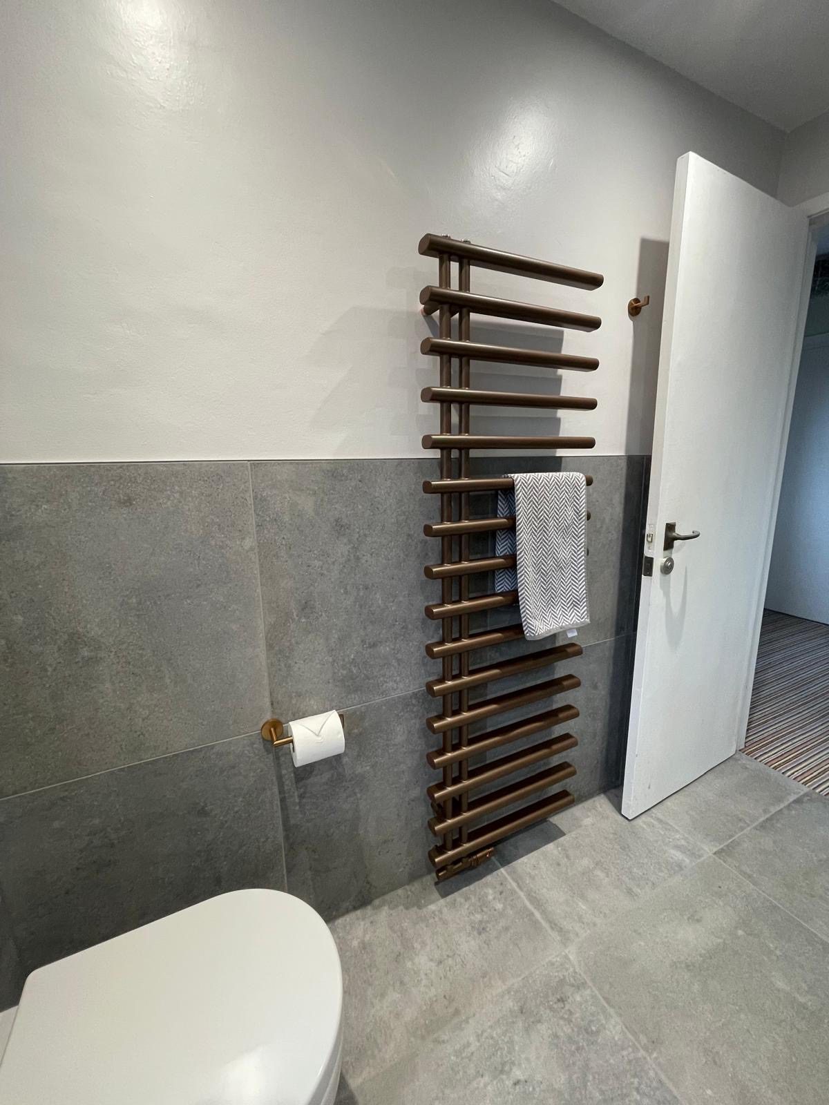 1Ab5D4Cb 134E 427B 83Bf 88A82Ab8334F | Total Bathrooms, Bath