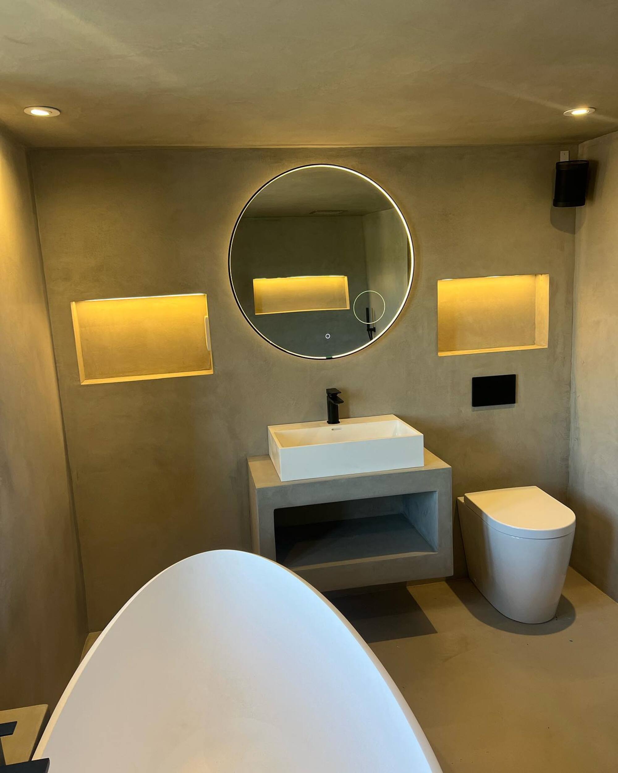 340842456 698153012111830 8663253084371617349 N | Total Bathrooms, Bath