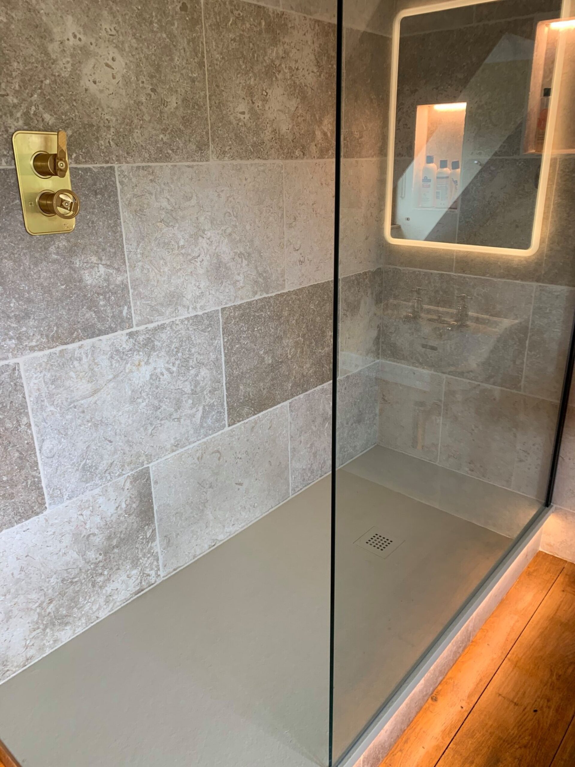 64666197 2275345679213993 9049525229730136064 O | Total Bathrooms, Bath