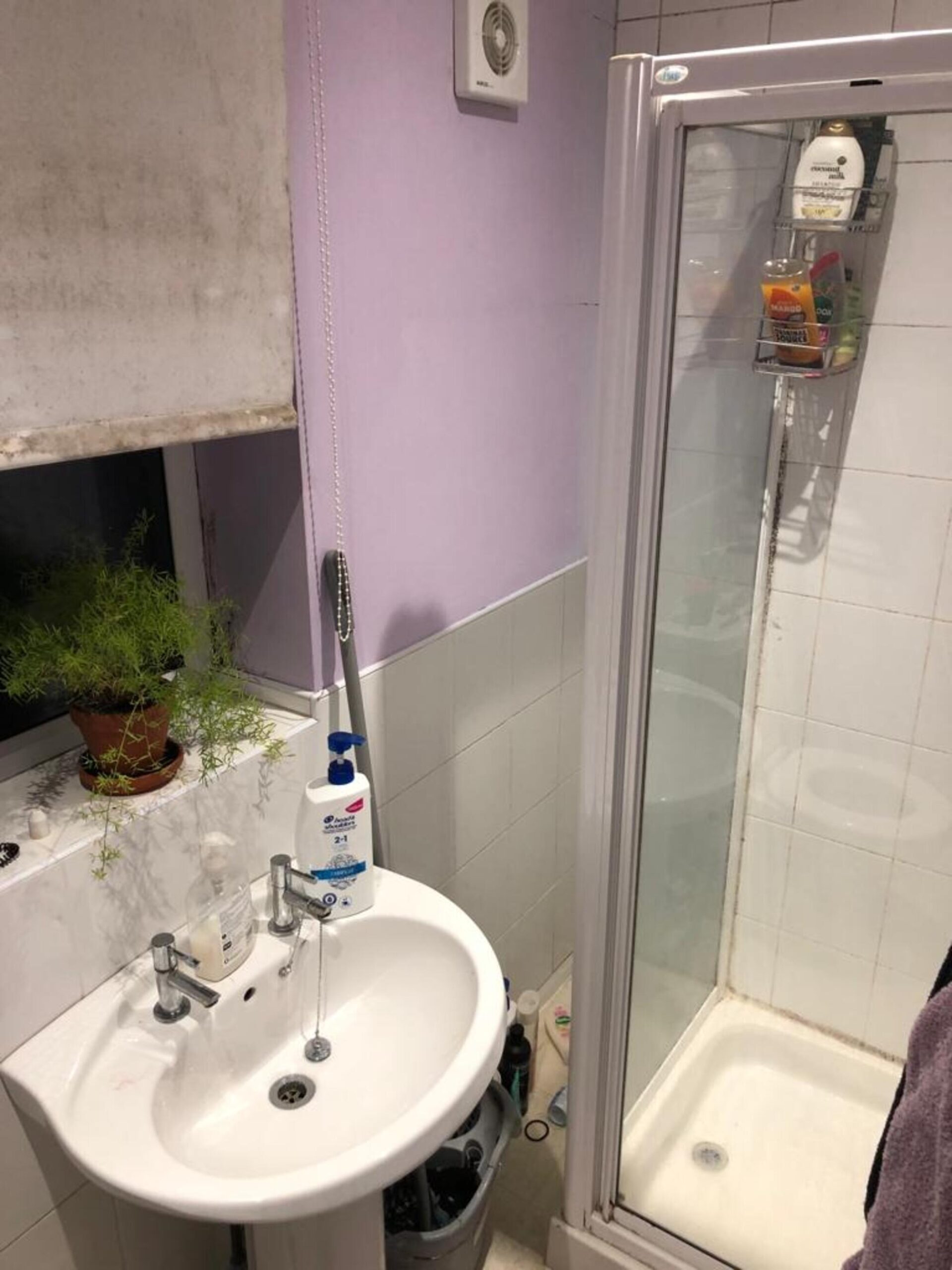 Img 20221221 Wa0003 | Total Bathrooms, Bath