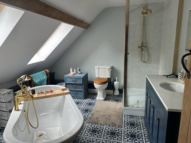 Img 2047 | Total Bathrooms, Bath