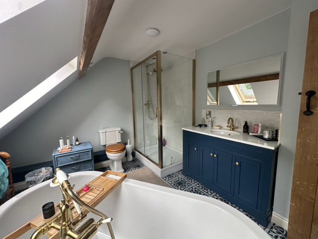 Img 2048 | Total Bathrooms, Bath