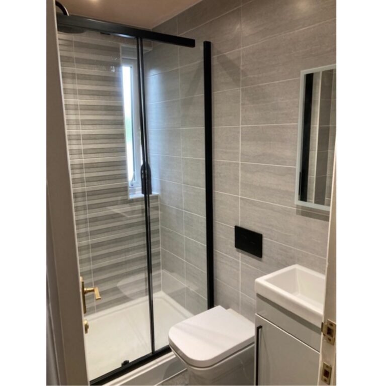 Sr1Sq | Total Bathrooms, Bath